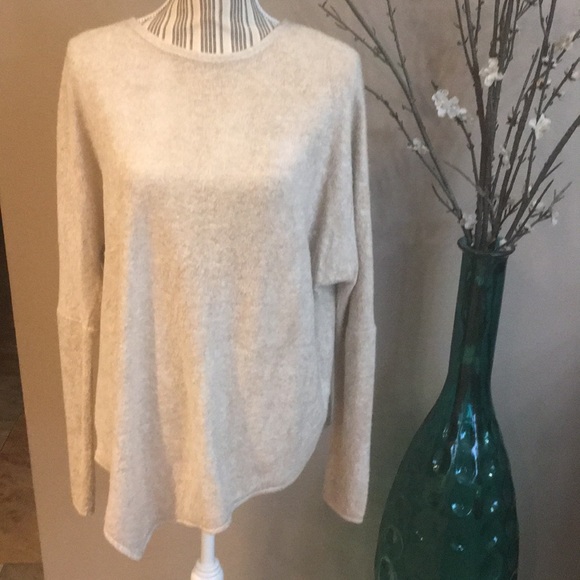 Elan Tops - Long Sleeve Pullover Top